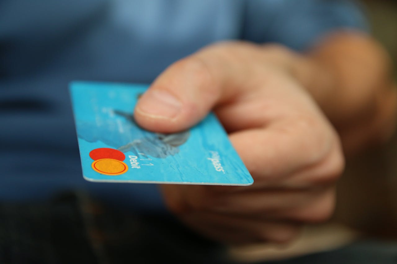 money-card-business-credit-card-50987.jpeg money-card-business-credit-card-50987.jpeg